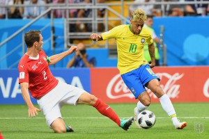 0617-bra-swi2-stefan-lichtshteiner-and-neymar-1